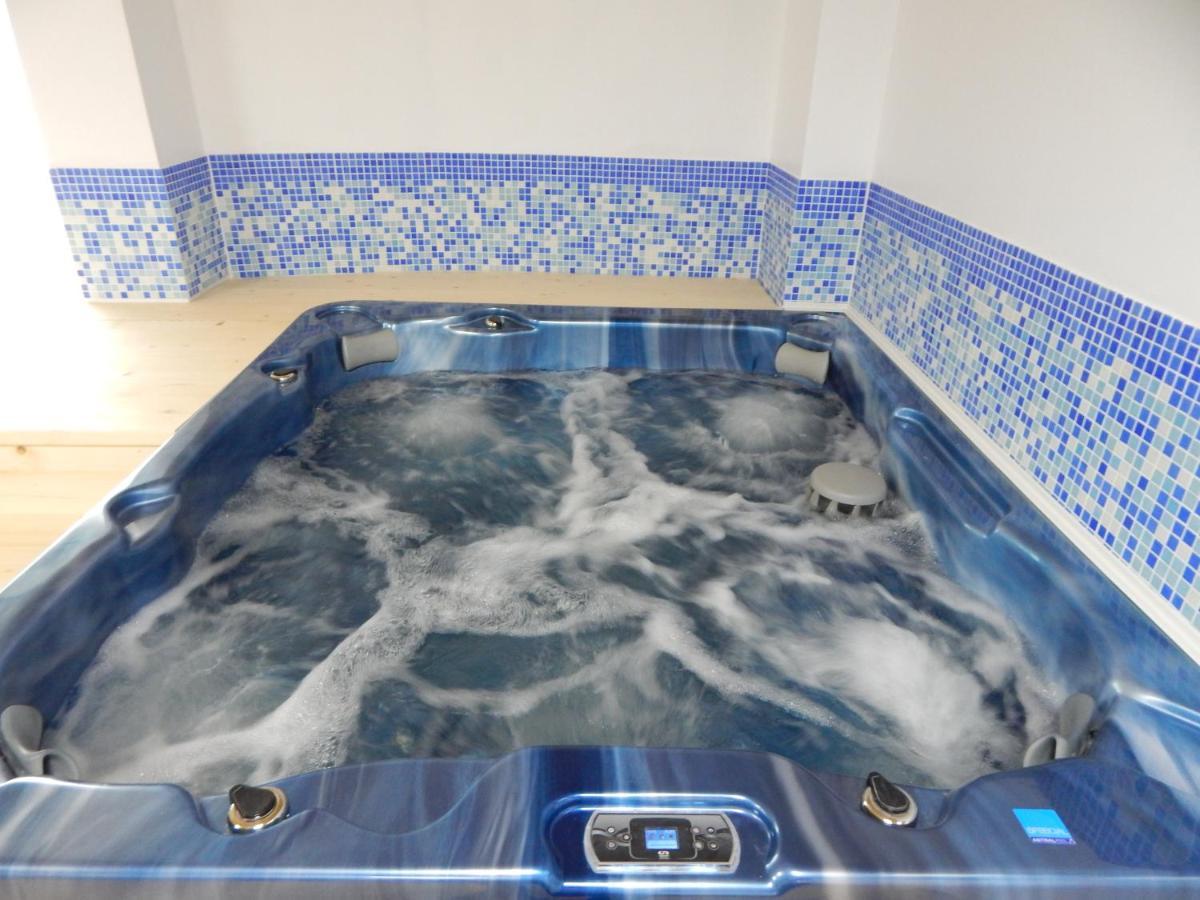 Hotel Traian Caciulata Călimăneşti Eksteriør bilde