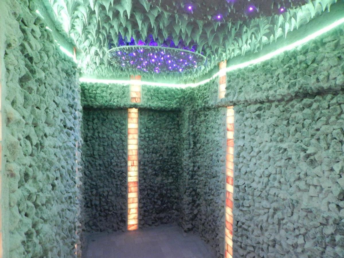 Hotel Traian Caciulata Călimăneşti Eksteriør bilde